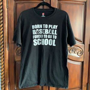 Black screen print t- shirt- L